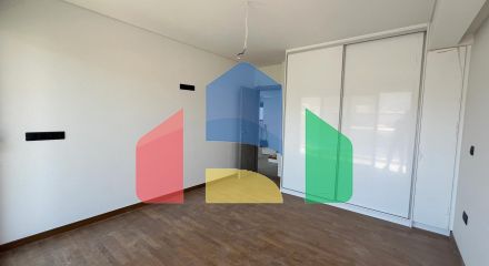 Продаж - Таунхаус 135 m² в Афінах