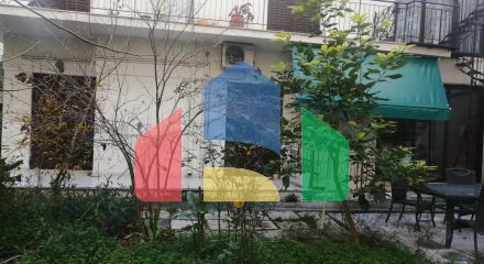 Продаж - Будівля 300 m² в Афінах
