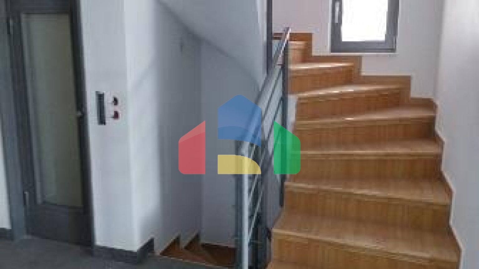 Продаж - Будівля 509 m² в Афінах