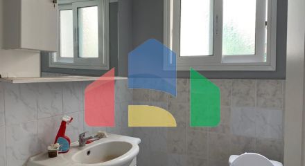 Продаж - Будівля 280 m² в Афінах