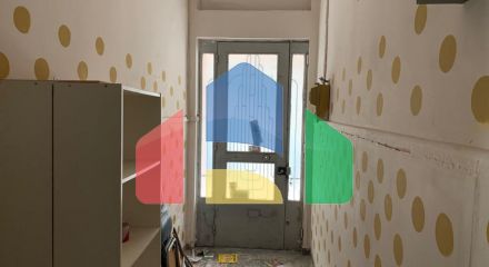 Продаж - Будівля 280 m² в Афінах