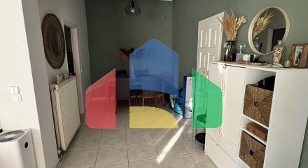 Продаж - Будівля 220 m² в Афінах