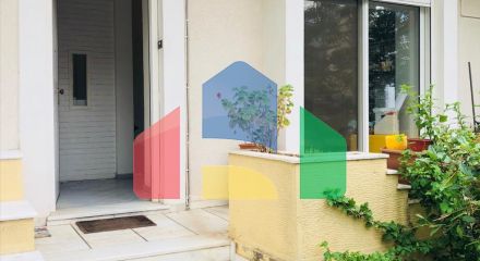 Продаж - Комерційна нерухомість 79 m² в Афінах