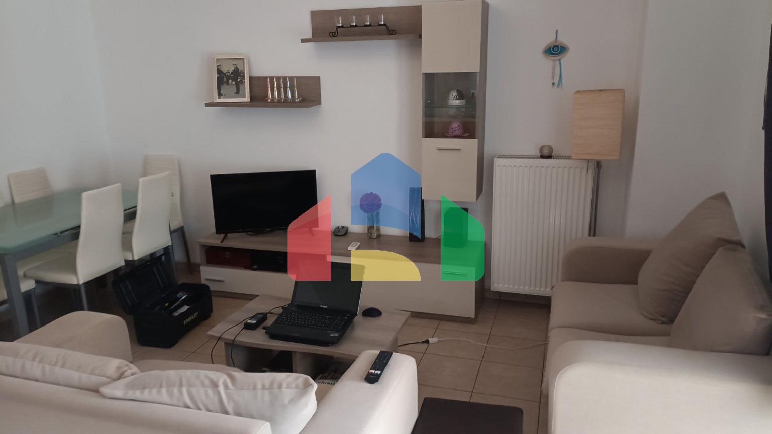 Продаж - Будівля 665 m² в Афінах