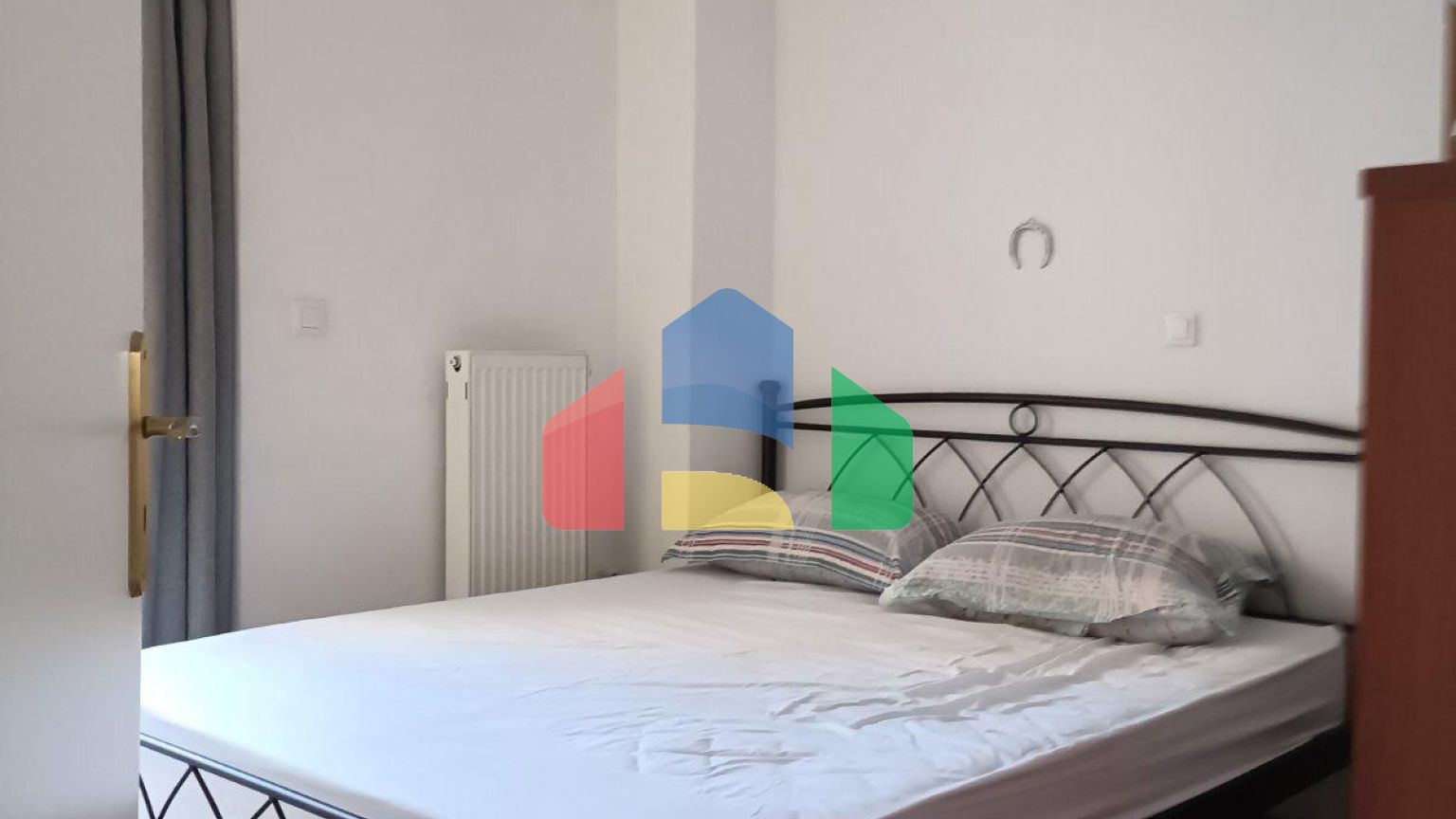 Продаж - Будівля 665 m² в Афінах