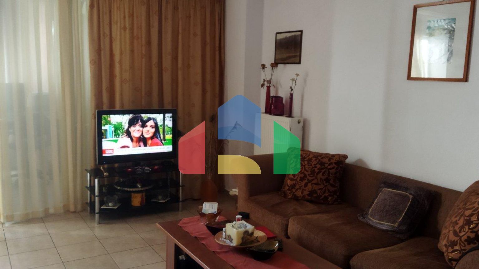 Продаж - Будівля 665 m² в Афінах