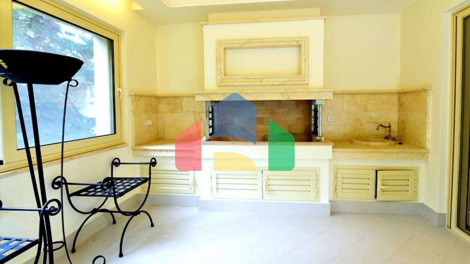 Продажа - Вилла 648 m² в Афинах