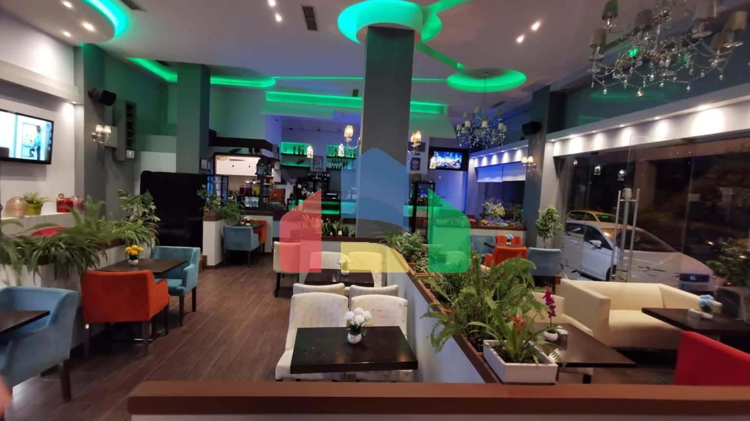 Продаж - Комерційна нерухомість 171 m² в Афінах