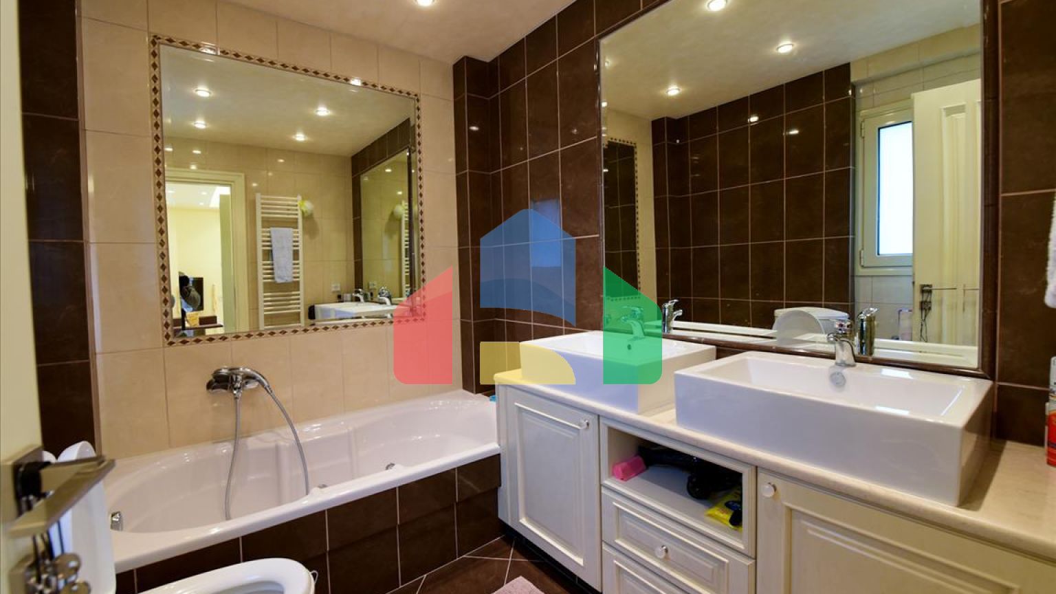 Продажа - Вилла 457 m² в Афинах