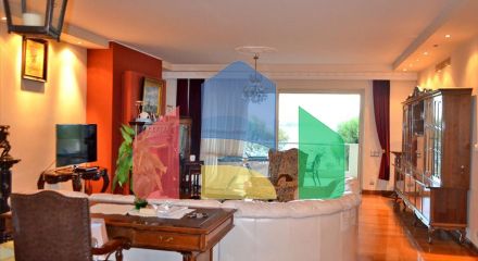 For Sale - Flat 219 m² in Athens