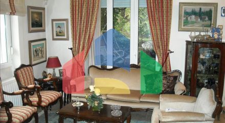 Продажа - Коттедж 246 m² в Афинах