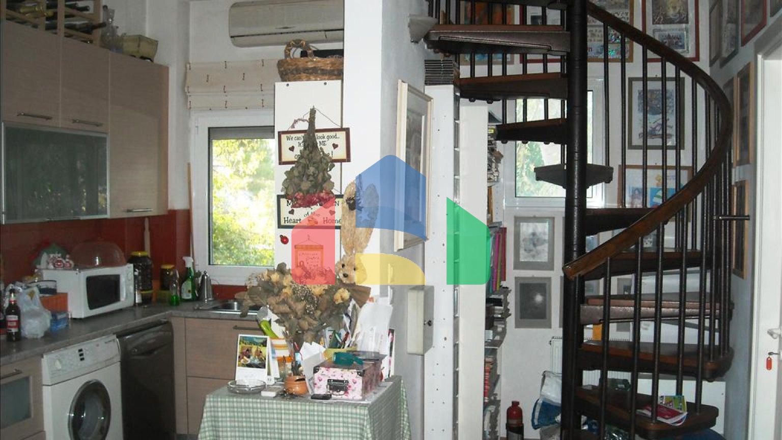 Продажа - Коттедж 246 m² в Афинах