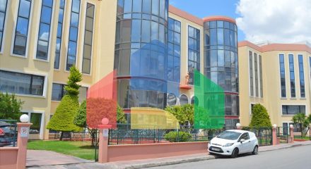 Продаж - Будівля 5127 m² в Афінах