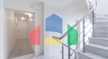 Продажа - Здание 1000 m² в Афинах