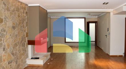 For Sale - Detached house 400 m² in Athens