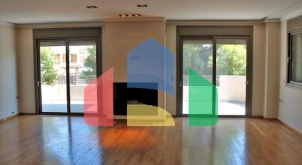 For Sale - Detached house 400 m² in Athens