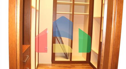 For Sale - Detached house 400 m² in Athens