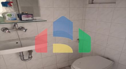 Продаж - Комерційна нерухомість 70 m² в Афінах