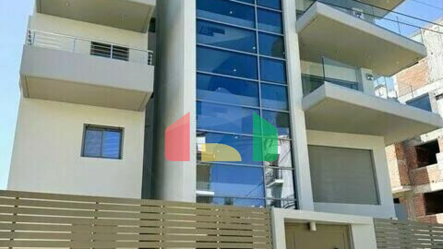 Продаж - Таунхаус 154 m² в Афінах