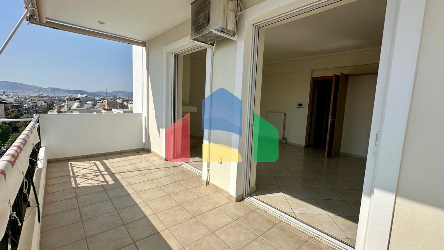 Продаж - Квартира 67 m² в Афінах