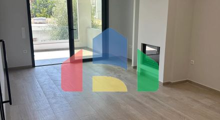 Продаж - Таунхаус 121 m² в Афінах