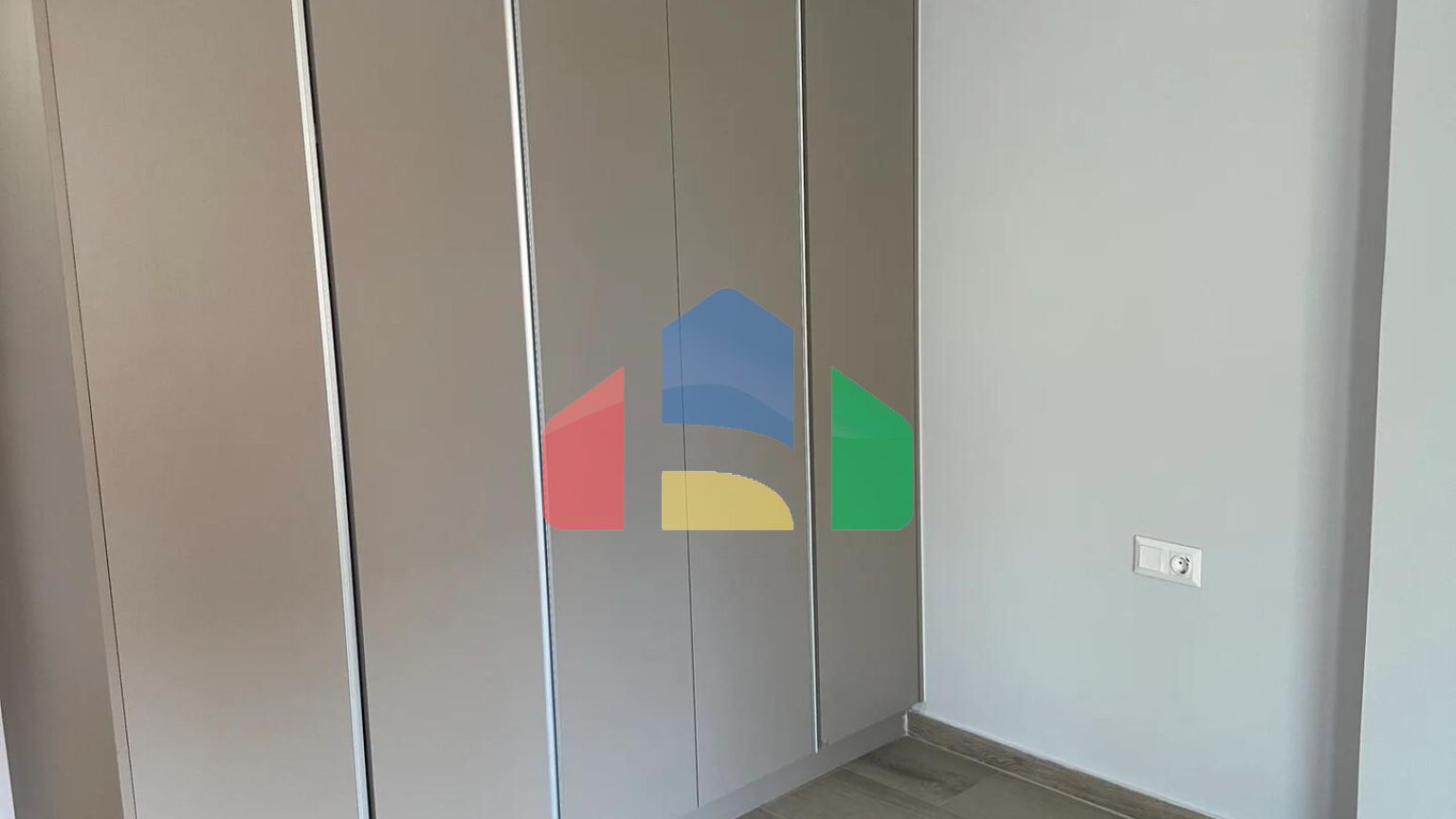 Продаж - Таунхаус 121 m² в Афінах