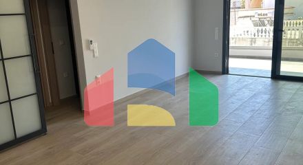 Продаж - Таунхаус 121 m² в Афінах