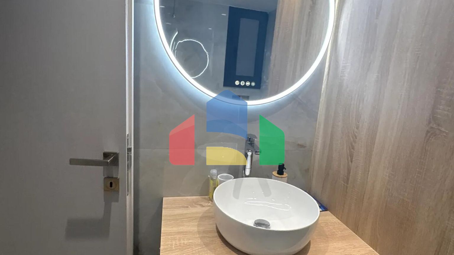 Продаж - Квартира 82 m² в Афінах