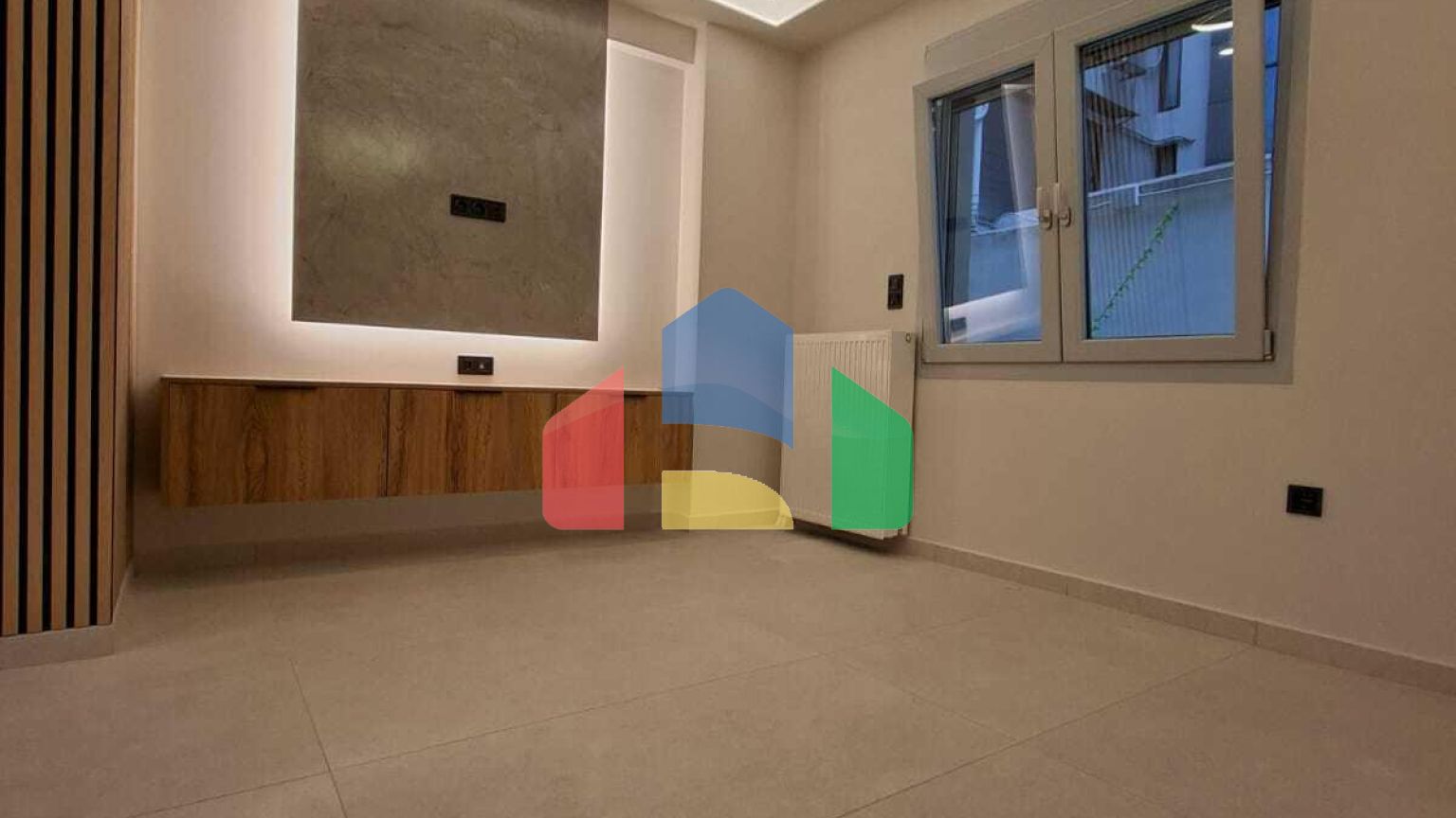 Продаж - Квартира 65 m² в Афінах