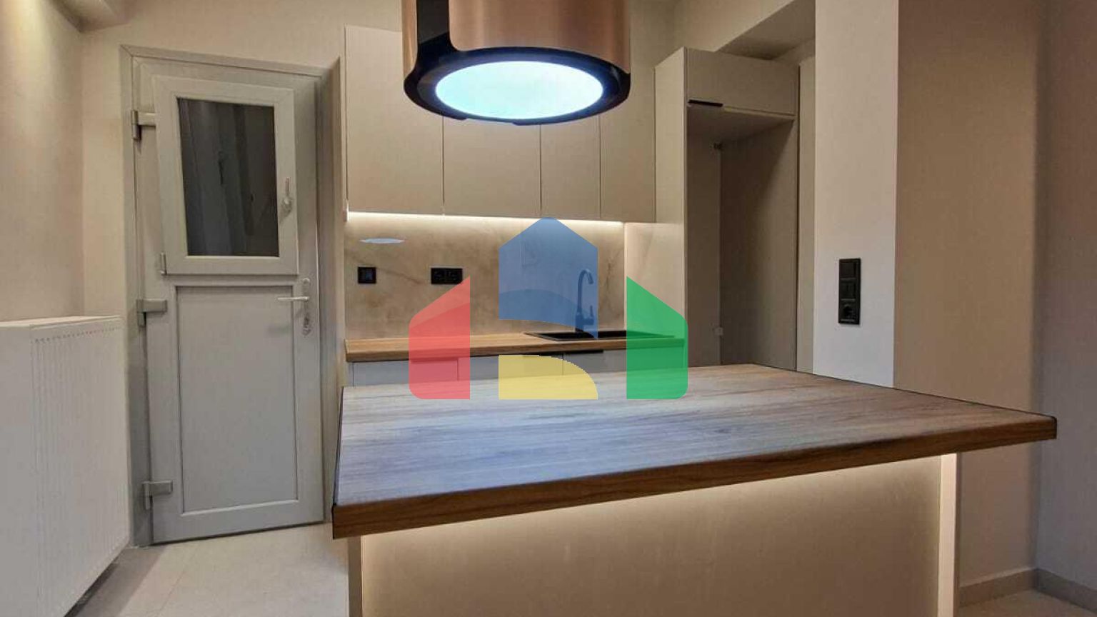 Продаж - Квартира 65 m² в Афінах