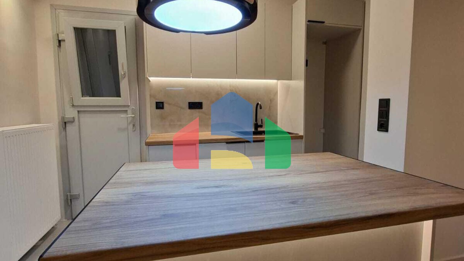 Продаж - Квартира 65 m² в Афінах