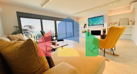 Продаж - Таунхаус 240 m² в Афінах