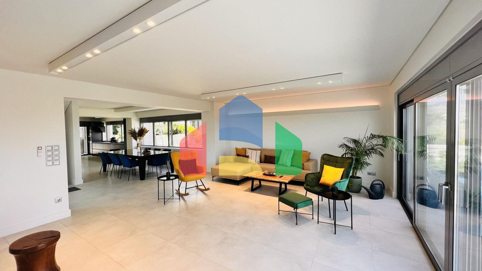 Продаж - Таунхаус 240 m² в Афінах