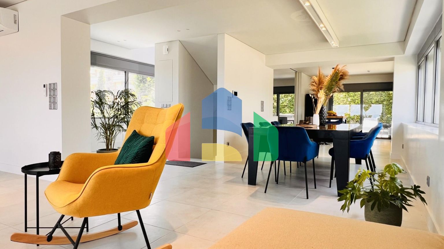 Продаж - Таунхаус 240 m² в Афінах