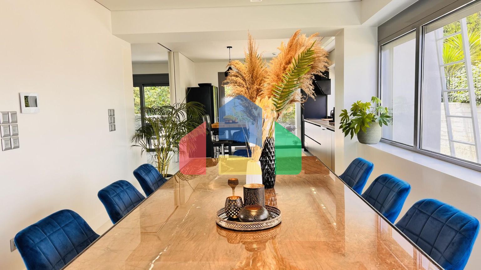 Продаж - Таунхаус 240 m² в Афінах