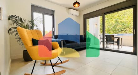 Продаж - Таунхаус 240 m² в Афінах Продаж - Таунхаус 240 m² в Афінах