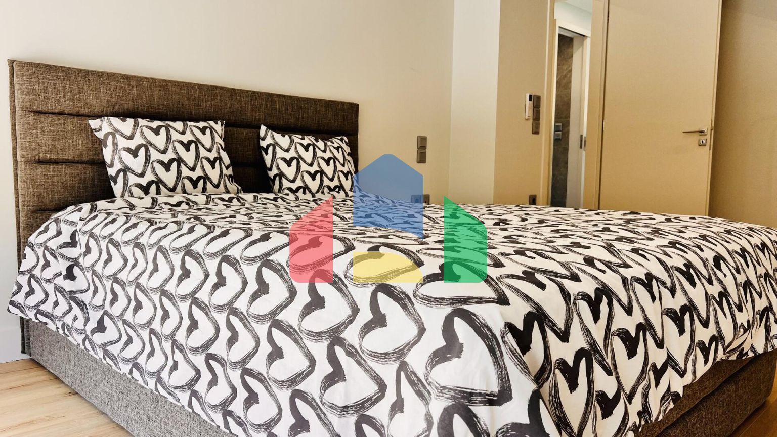 Продаж - Таунхаус 240 m² в Афінах