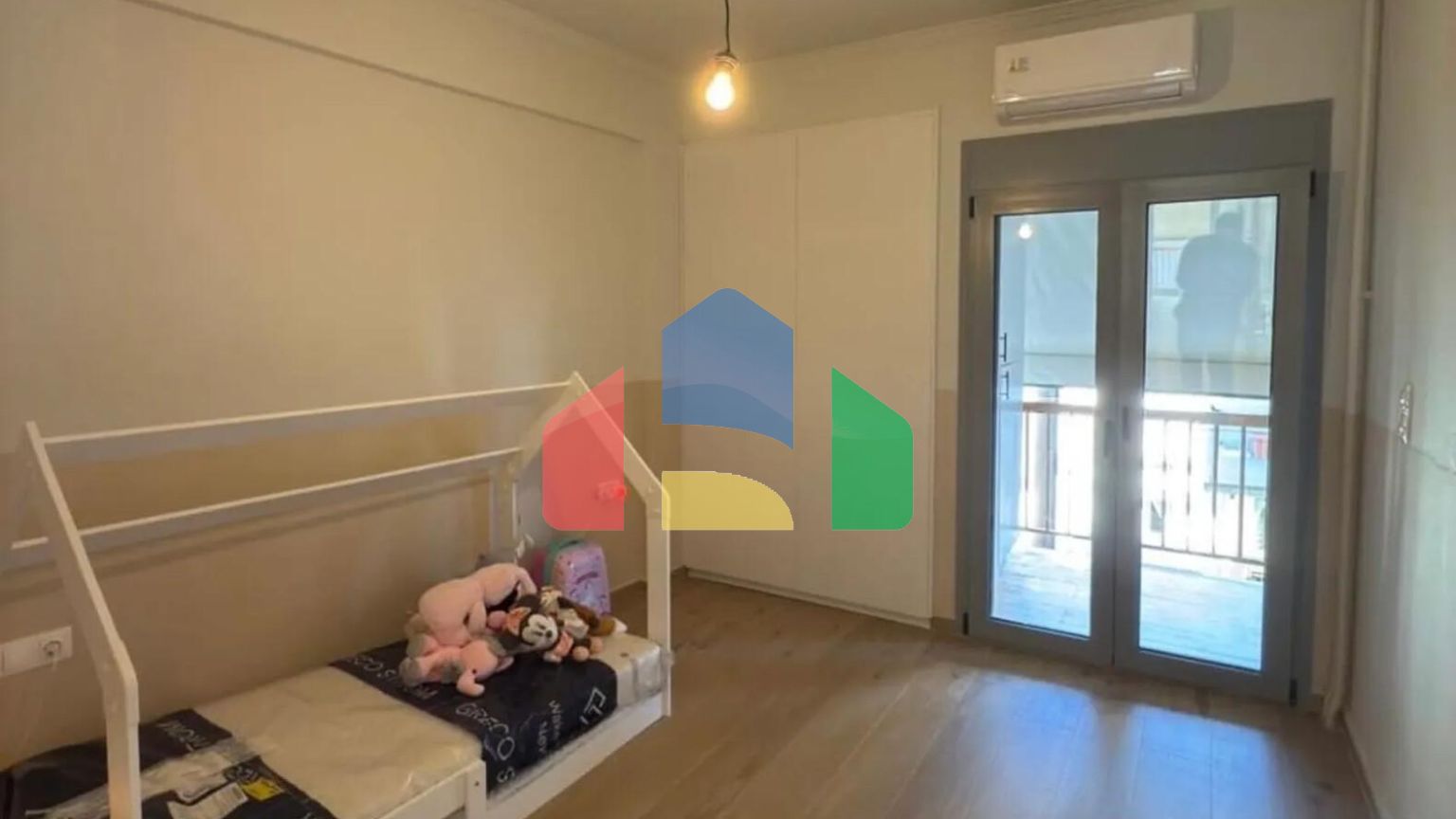 Продаж - Квартира 83 m² в Афінах