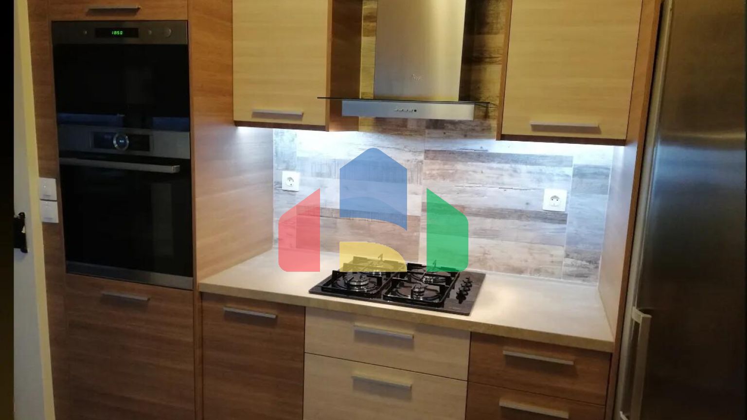 Продаж - Квартира 82 m² в Афінах