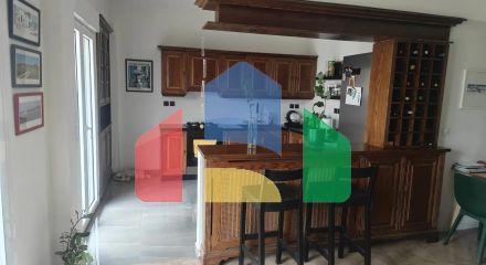 Продаж - Квартира 80 m² в Афінах