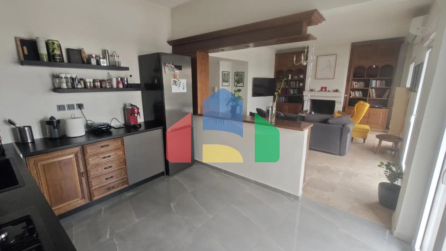 Продаж - Квартира 80 m² в Афінах