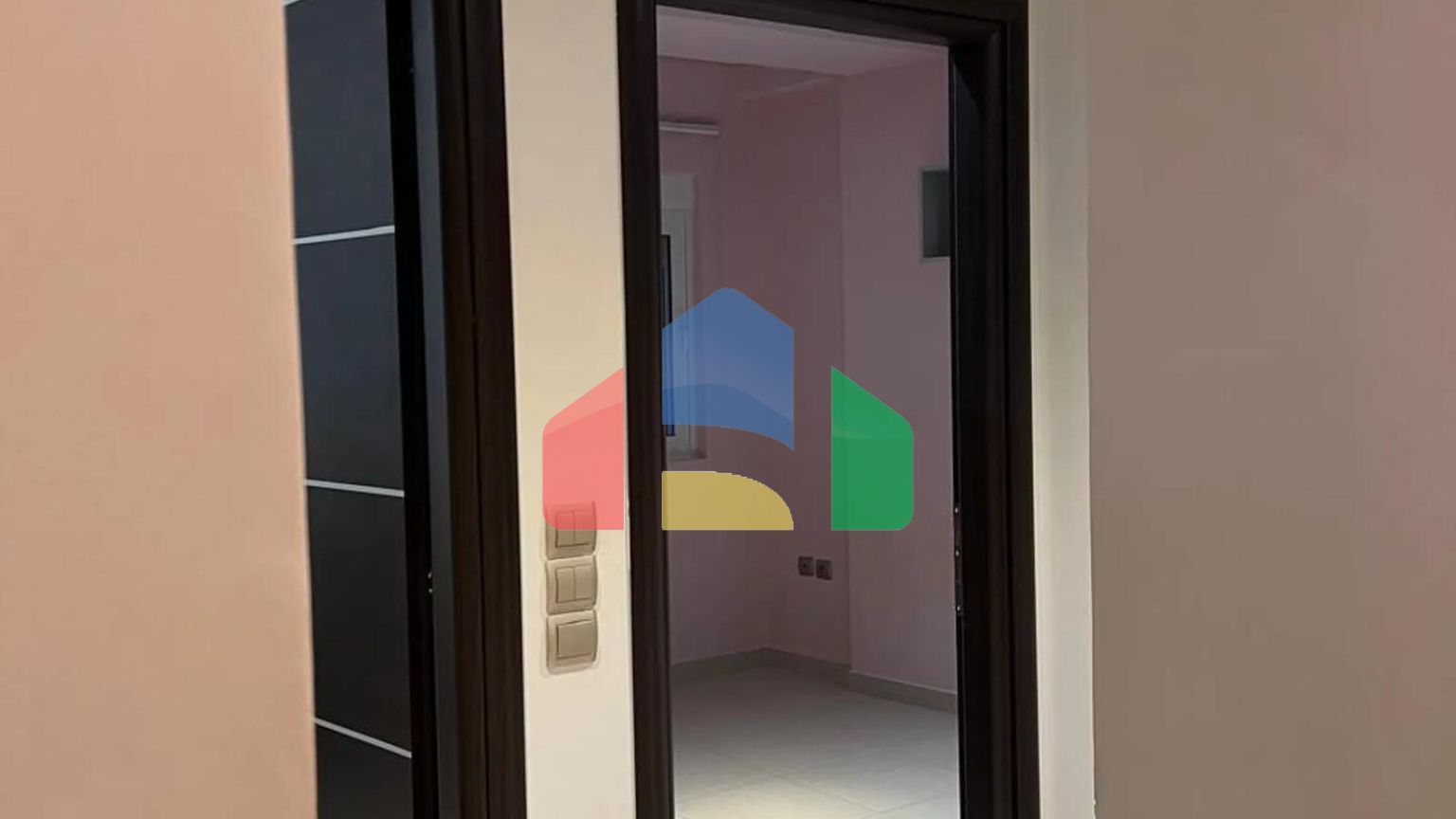 Продаж - Квартира 96 m² в Афінах