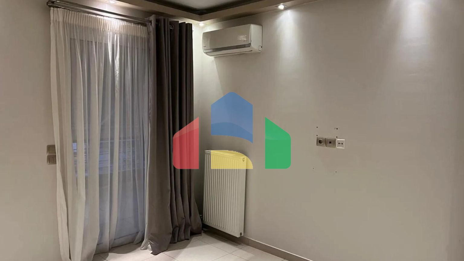 Продаж - Квартира 96 m² в Афінах