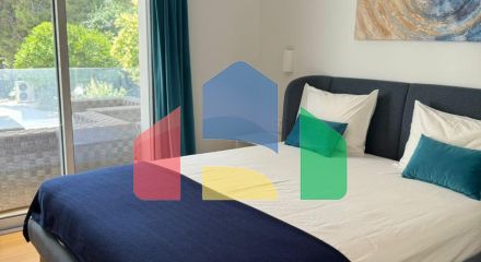 Продаж - Таунхаус 300 m² в Афінах