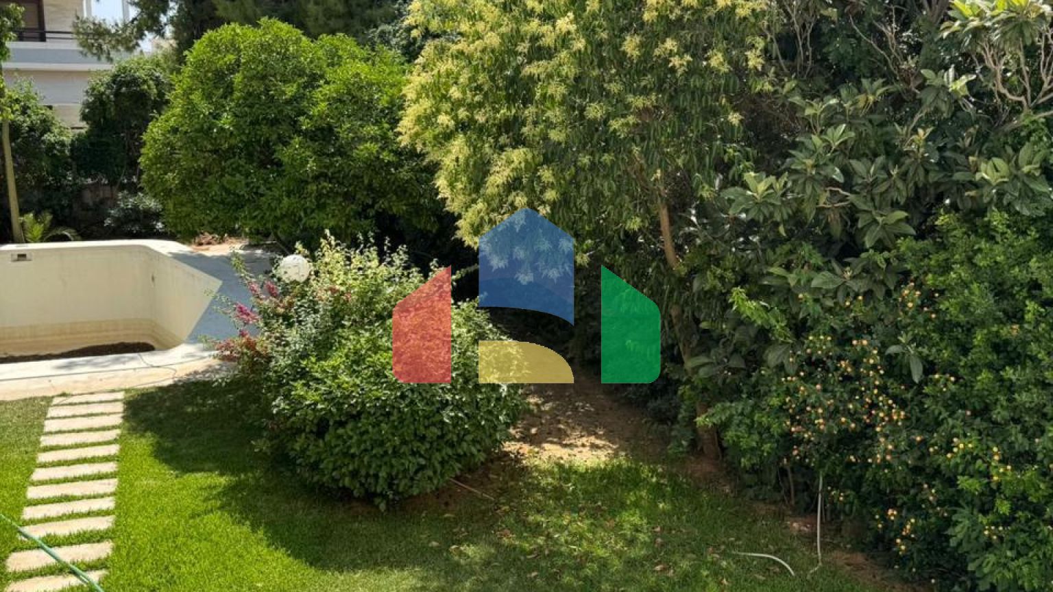 Продаж - Таунхаус 300 m² в Афінах