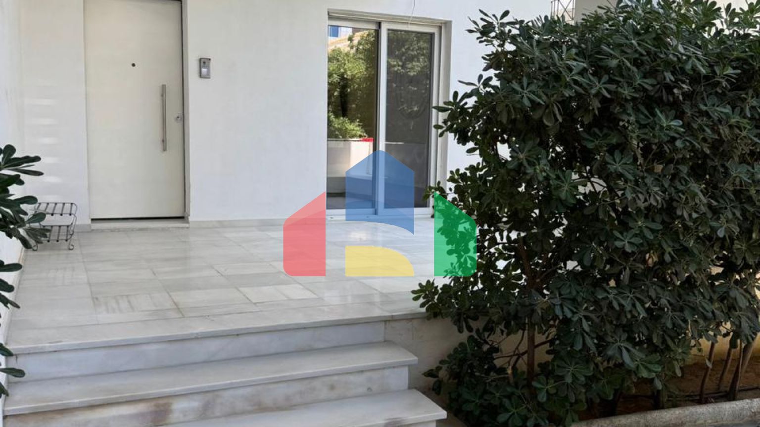 Продаж - Таунхаус 300 m² в Афінах