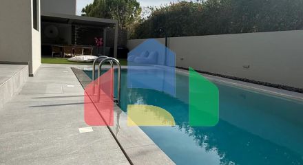 Продаж - Таунхаус 187 m² в Афінах