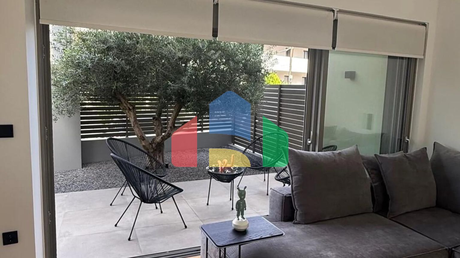 Продаж - Таунхаус 187 m² в Афінах