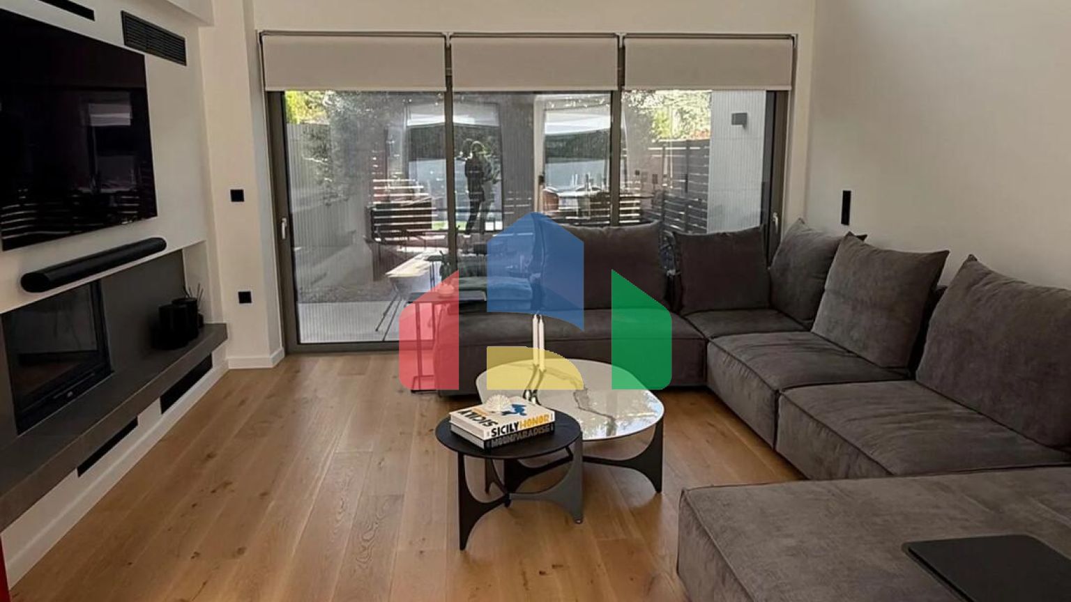 Продаж - Таунхаус 187 m² в Афінах