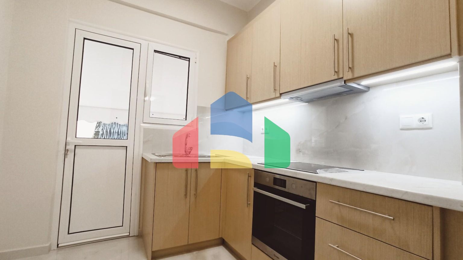 Продаж - Квартира 75 m² в Афінах